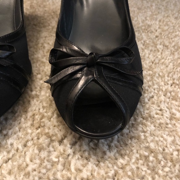 Stuart Weitzman Black Peep-toe Wedge - 9.5M - Picture 4 of 9